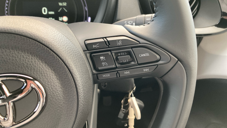 Toyota Aygo X 1.0 VVT-i Edge 5dr Petrol Hatchback